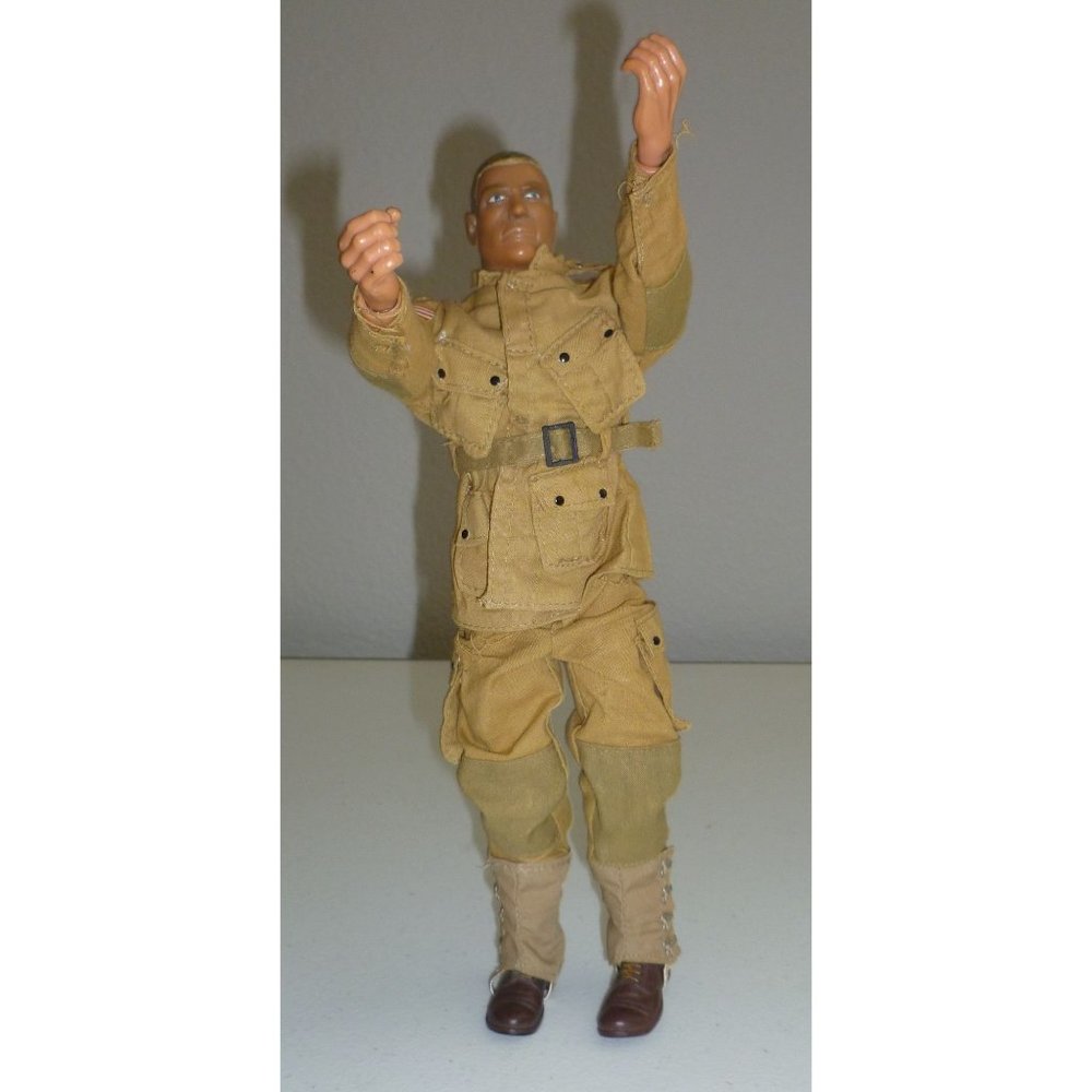 1998 21st Century Toys 11" Soldier Tan Uniform Blue Eyes
